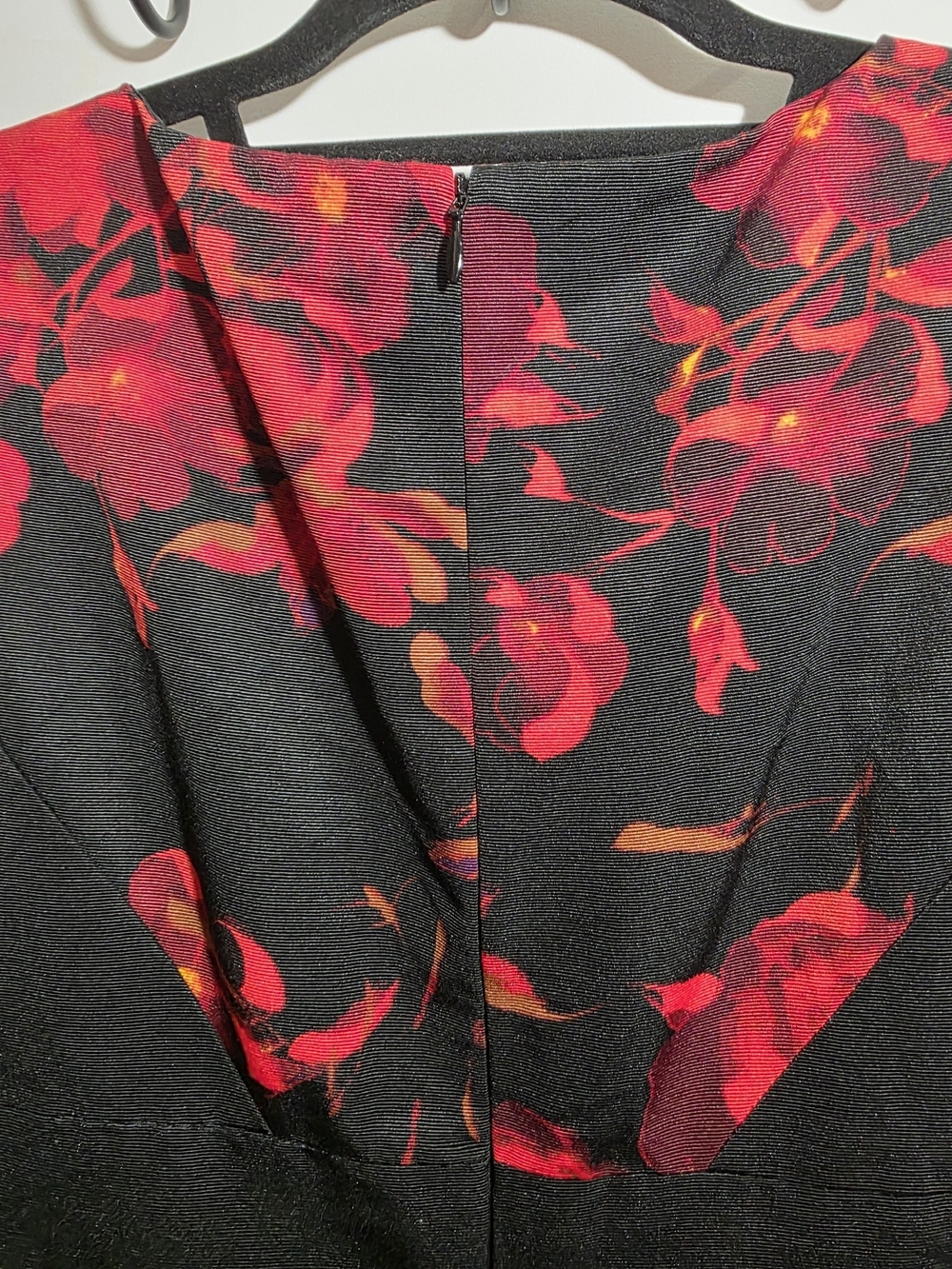 Taylor Black & Red Floral Fit & Flare Cocktail Dress | Sleeveless | Women's - Picture 6 of 12